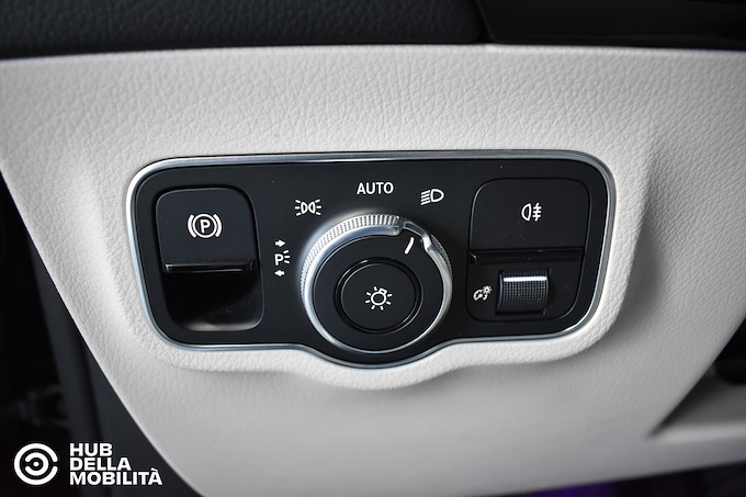 MERCEDES-BENZ GLA 200 d Automatic Sport Plus